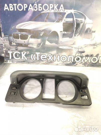 Накладка панели приборов Mitsubishi Pajero 2