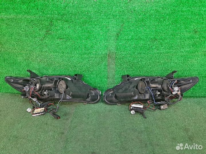 Фара левая Toyota Camry