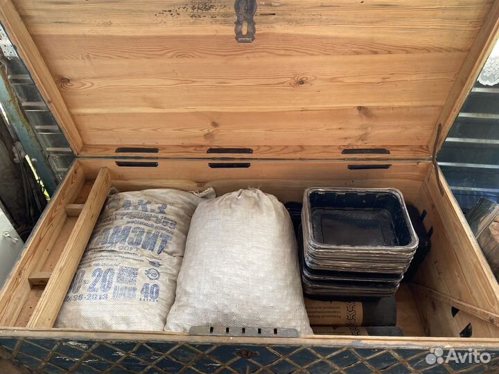 Сундук деревянный старинный