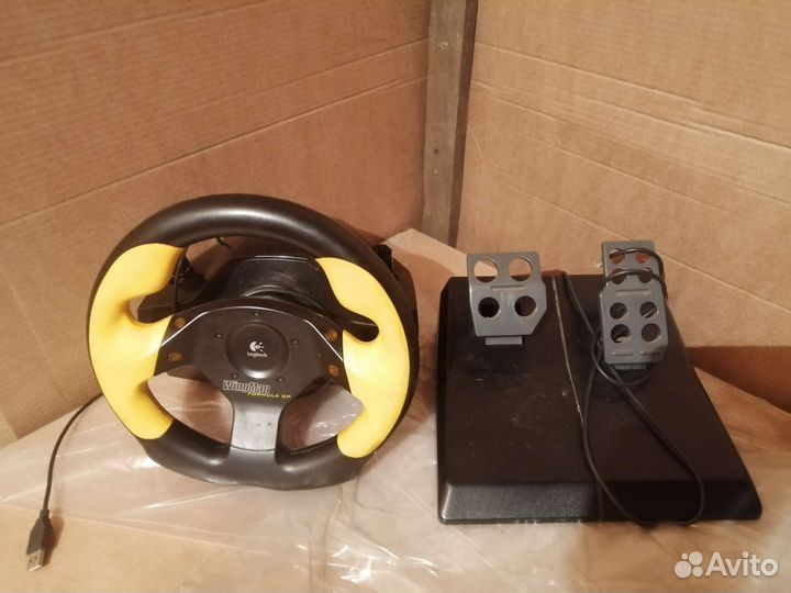 Игровой руль logitech