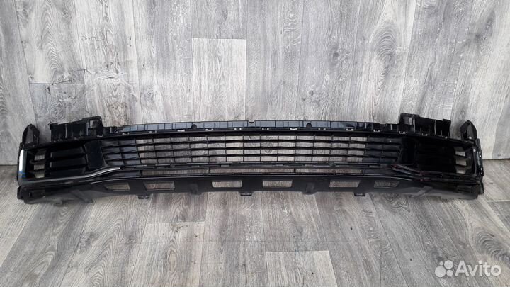 Решетка переднего бампера Kia K900 2020