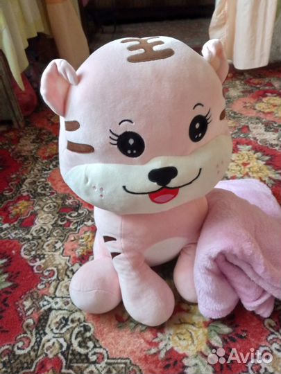 Мягкая игрушка подушка с пледом