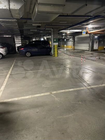 Машиноместо, 14 м²