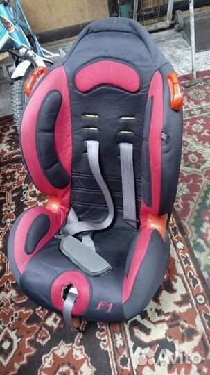 Автомобильное детское кресло