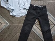 Рубашка и джинсы