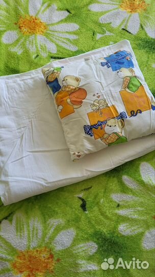 Постельные принадлежности в кроватку для малыша