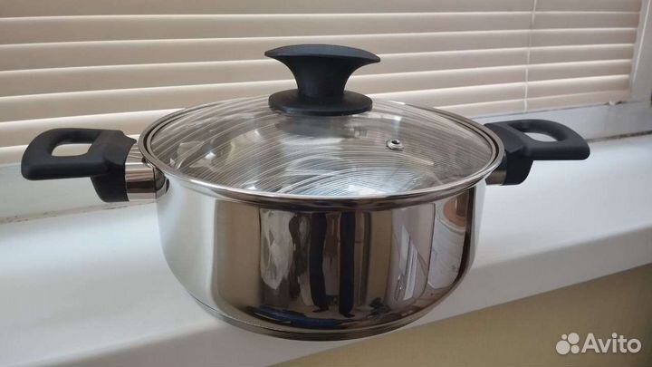Новый набор кастрюля и ковш с крышками Кулинар