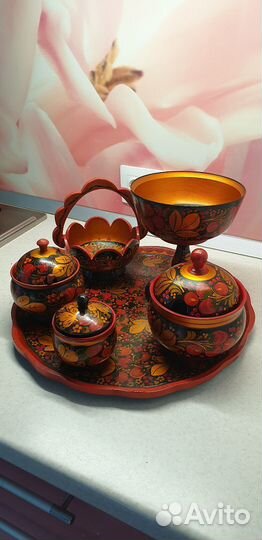 Набор посуды хохлома