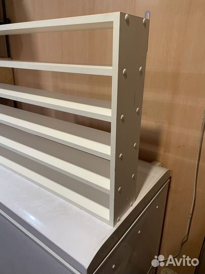 Полка настенная под гель лаки