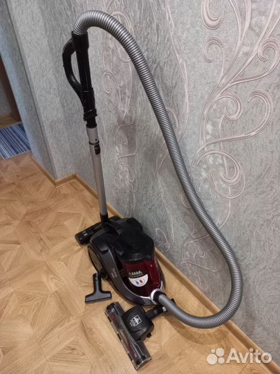 Пылесос Tefal X-tream power cyclonic
