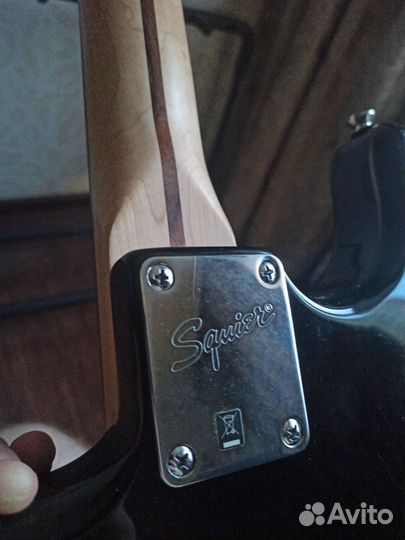 Электрогитара squier deluxe hot rails Stratocaster