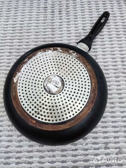 Сковородки б.у