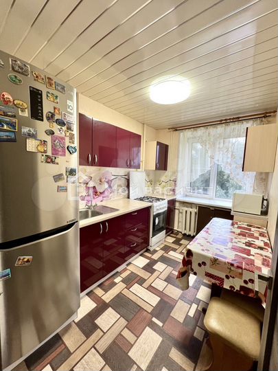 3-к. квартира, 60 м², 3/9 эт.
