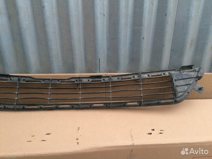 Решетка радиатора Раф 4 с 2012-2015 (Б.У.)