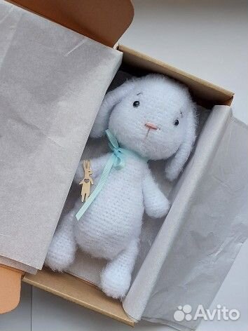 Зайчик (мягкая игрушка ручной работы)