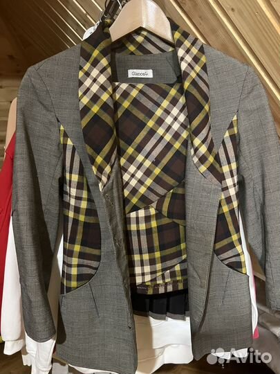 Костюм женский с юбкой 42 44