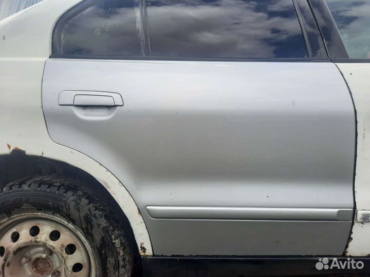 Mitsubishi galant