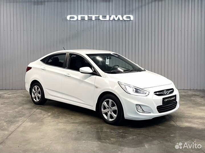 Hyundai Solaris 1.6 AT, 2013, 195 145 км