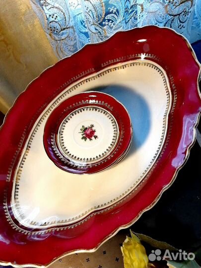 Фарфоровые блюдо, розетки масленка ГДР