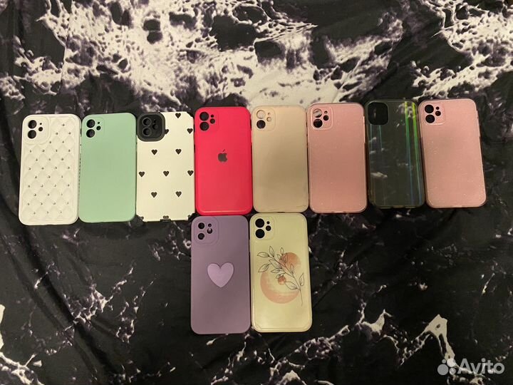 Чехлы на iPhone 11