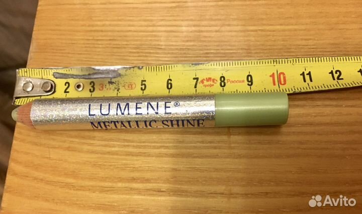 Карандаш для век Lumene Metallic Shine