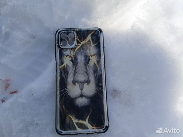 Чехол на телефон