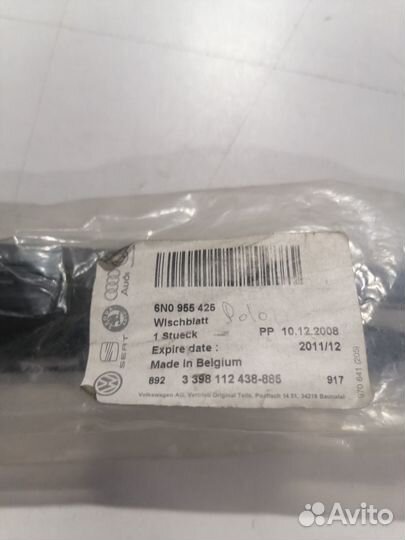 Щетка стеклоочистителя VW Polo