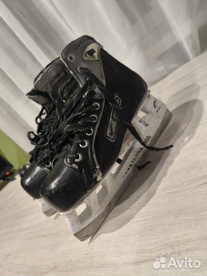 Хоккейные коньки bauer 38,5