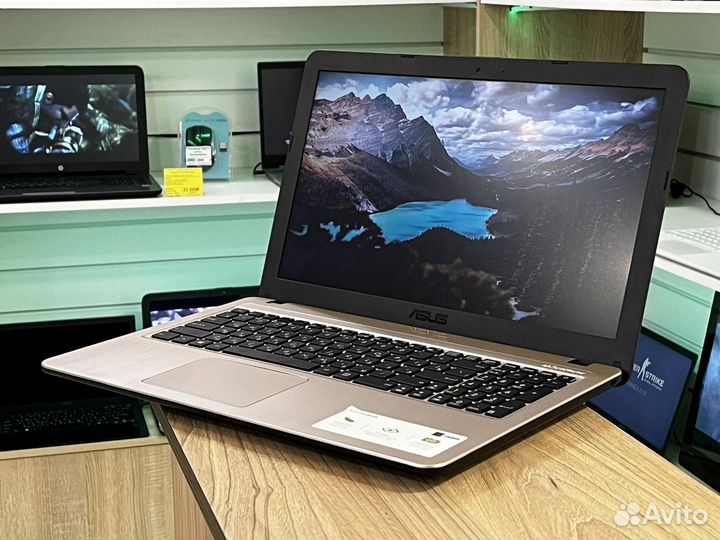 Идеальный вариант для дома. Ноутбук Asus