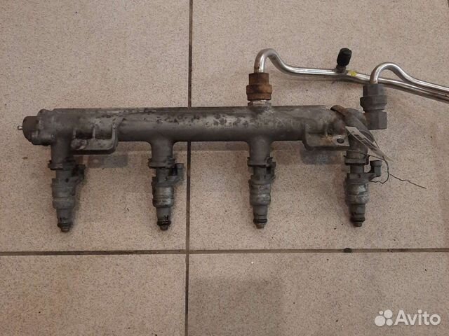 Топливная рампа с форсунками opel Z22SE