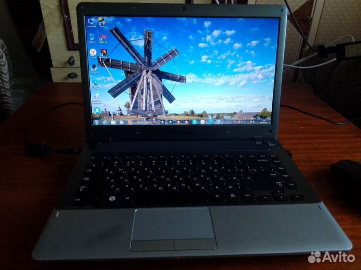 Samsung NP355V4C