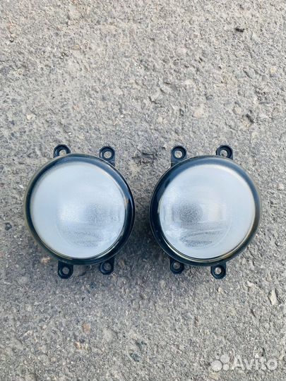 Противотуманки на toyota camry 50