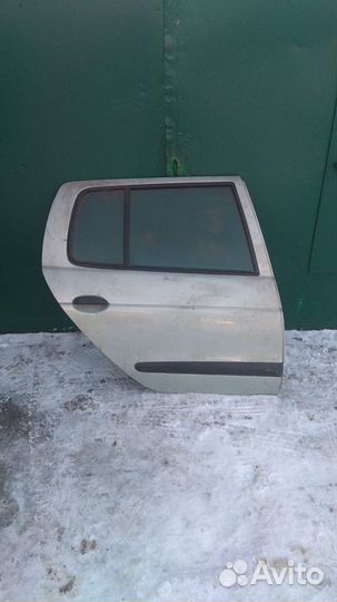 Дверь задняя правая на Renault Megane