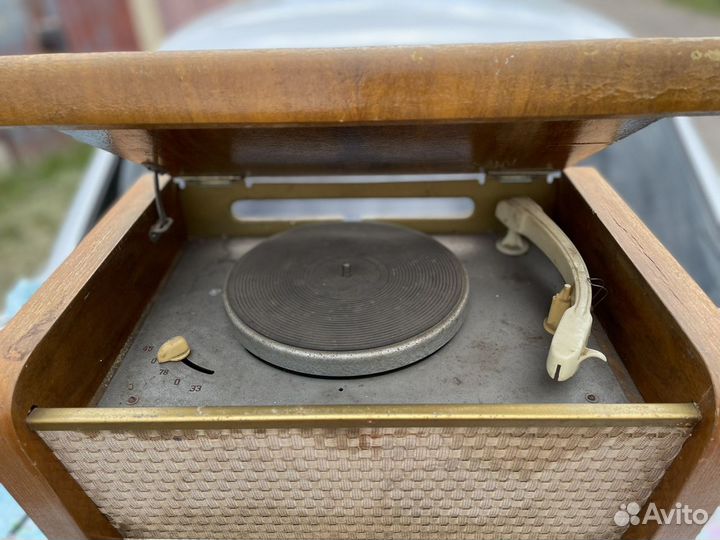 Радиола Рекорд-61