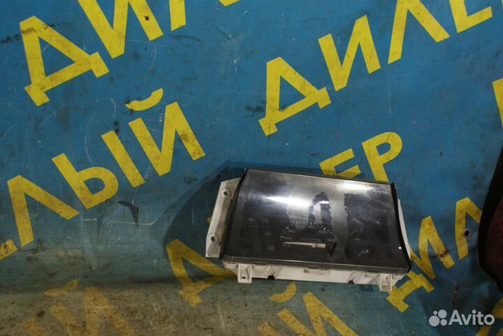 Приборы Nissan Urvan King