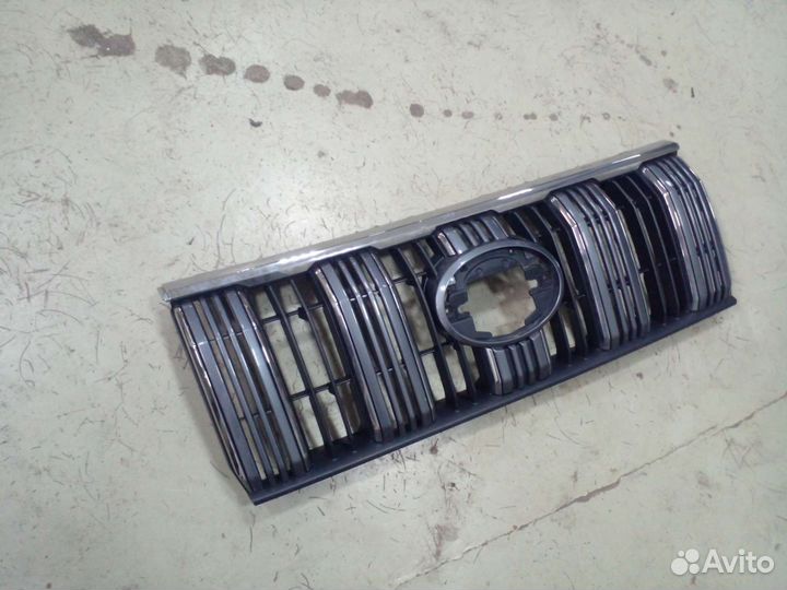Решетка радиатора Toyota Land Cruiser Prado 150
