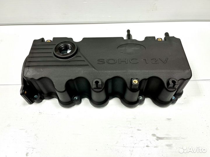 Клапанная крышка Hyundai Accent 12 клапанный