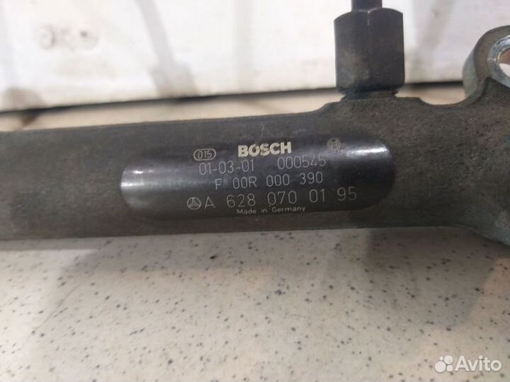 Рейка топливная Мерседес