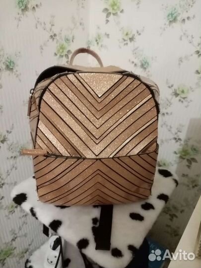 Женская сумка рюкзак золотой