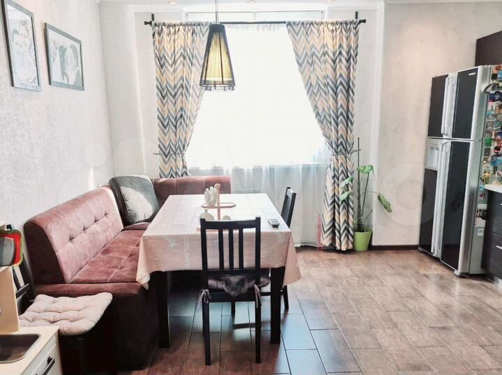 2-к. квартира, 64 м², 13/17 эт.