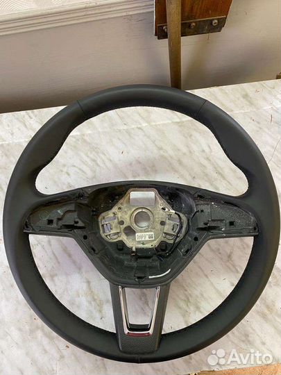 Руль Шкода Октавия а7 2019 года