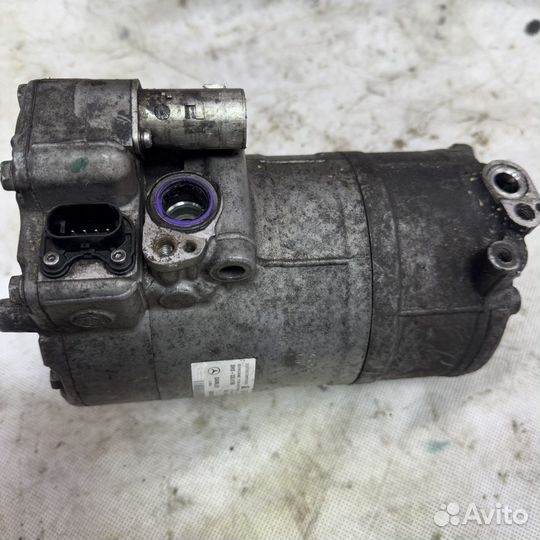 Компрессор кондиционера Мерседес w212