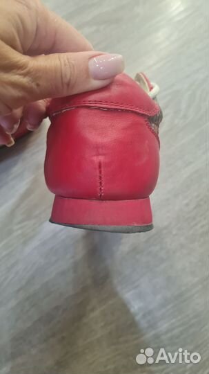 Кроссовки женские кожаные