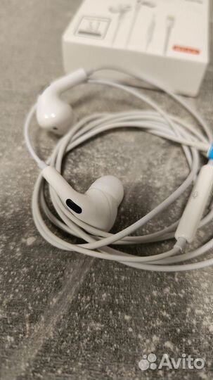 Наушники для iPhone проводные