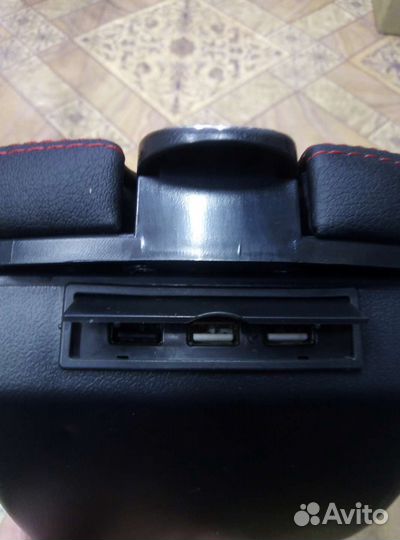 Подлокотник в стиле ауди