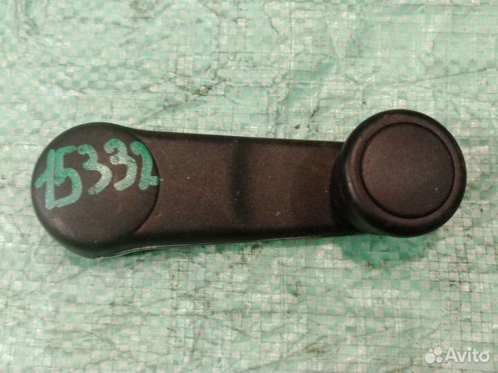 Ручка стеклоподъемника Audi A6 C4