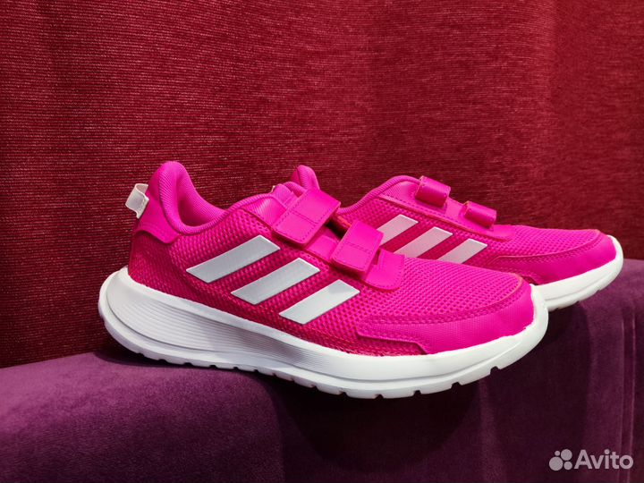 Кроссовки adidas 34