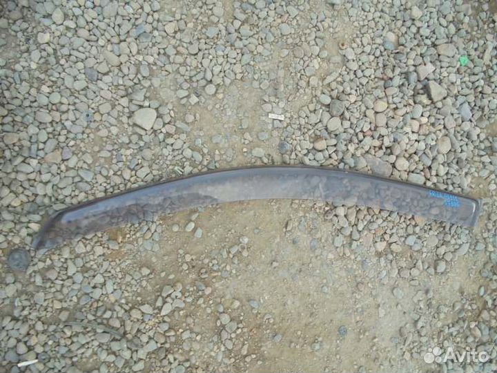 Ветровик передний левый Toyota Corolla Spacio