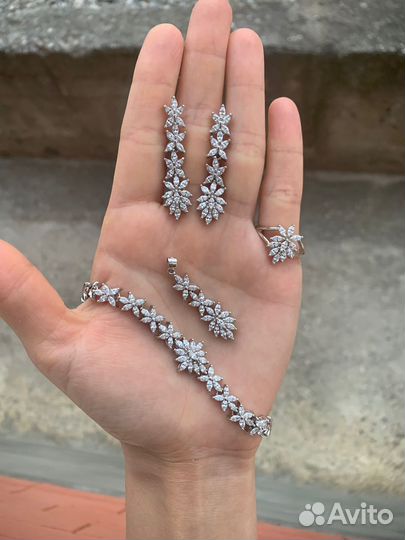 Серебряный комплект
