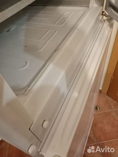 Замена резинки (уплотнителя)на холодильнике